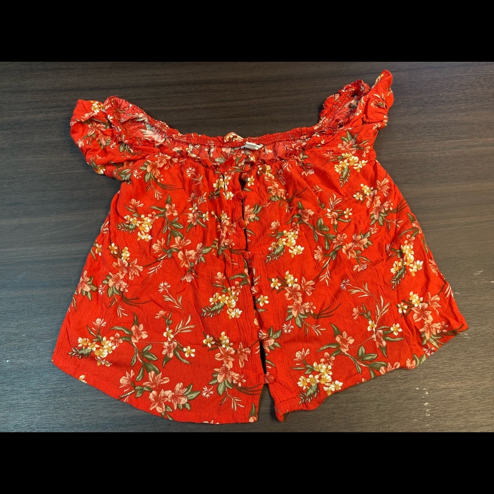 American Eagle Outfitters red crop off the shoulder top size small